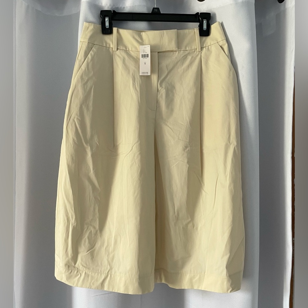 NWT Light Yellow/Cream Culottes Shorts Capris Cropped Pants